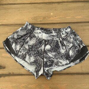 Lululemon Hot Hotty Women’s Shorts Size 6